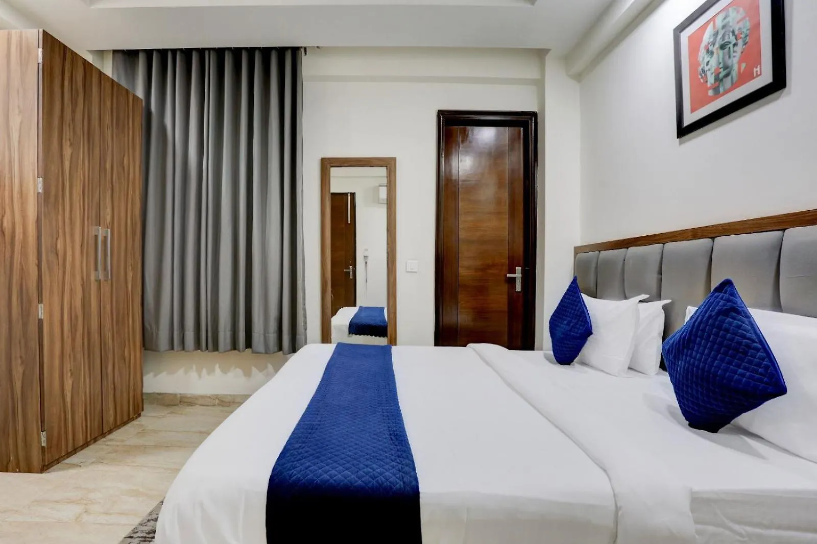 Hotel Grey Medicity Modern Rooms, Prime Location, Affordable Rates I Near Medanta Гургаон 4*,