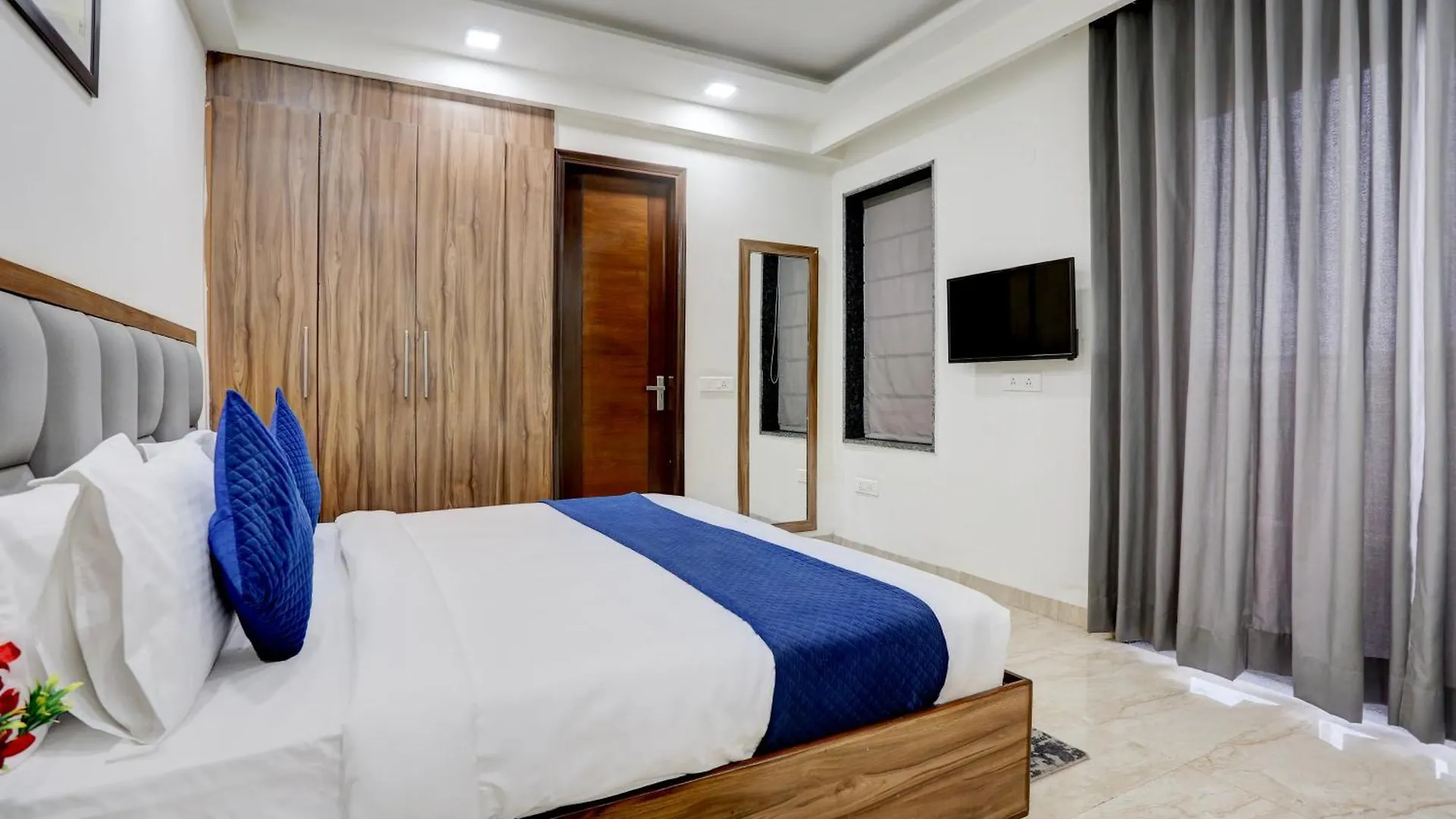 Hotel Grey Medicity Modern Rooms, Prime Location, Affordable Rates I Near Medanta Гургаон